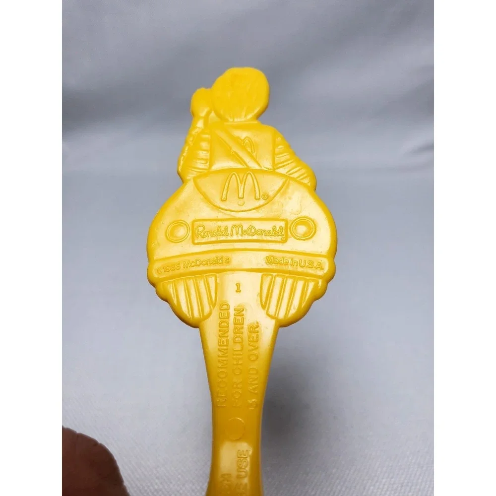 Vintage 1986 McDonald's Ronald McDonald Kids Fork Yellow Plastic‎ Happy Meal...